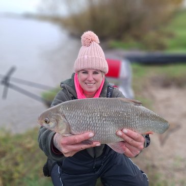 Wintervissen op de Waal